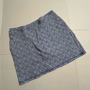 EUC LP Talbots Blue and White Skort